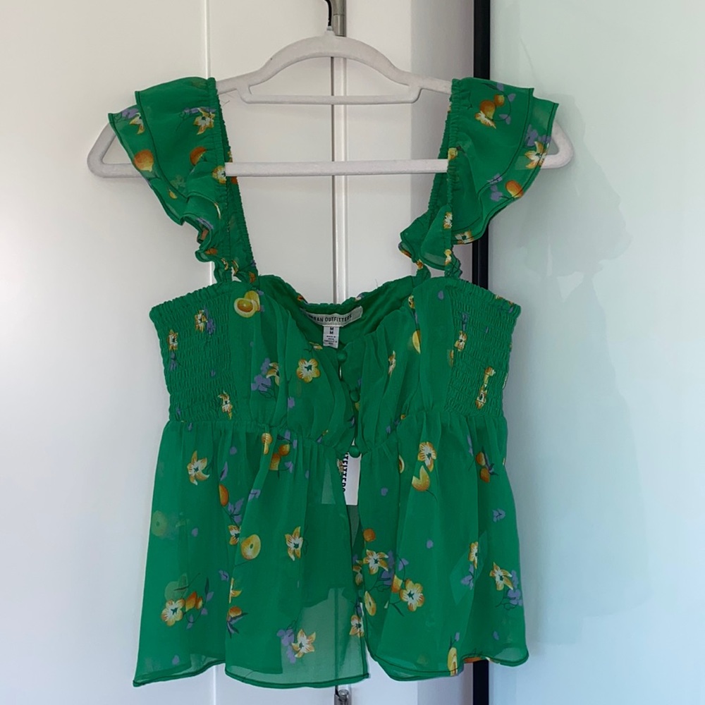 UNWORN TAGS ON UO tank top!!!